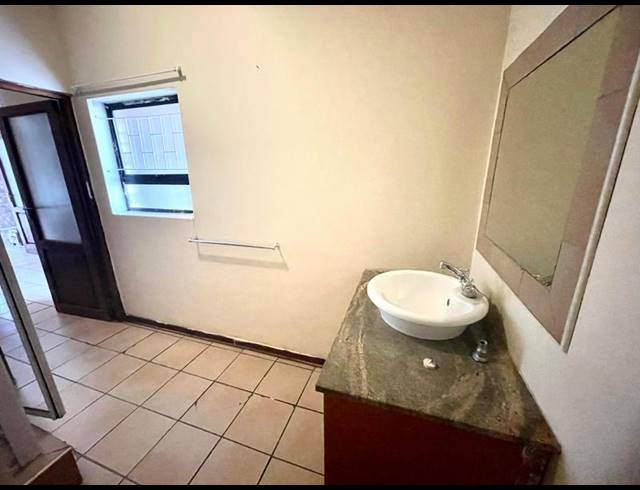 1 BEDROOM PROPERTY TO RENT IN DASSIE RAND